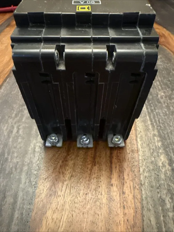 Автоматический выключатель Square D EJB34090 3 Pole 90 amp 480v Circuit breaker 