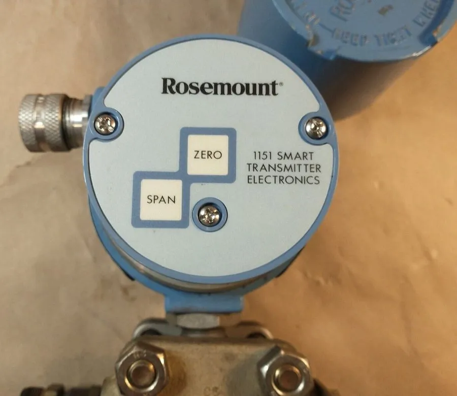 Датчик давления EMERSON ROSEMOUNT 1151 0-100PSI PRESSURE TRANSMITTER 1151GP6E22B