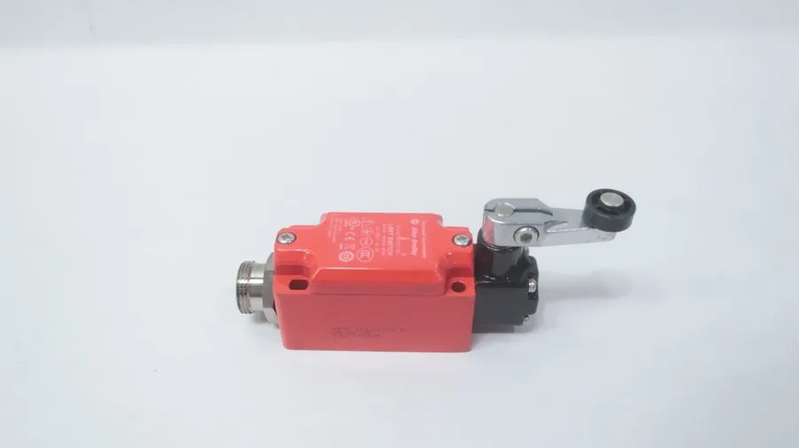 Реле безопасности Allen Bradley 440P-MSLS11N5 Guardmaster Limit Switch 240v-ac