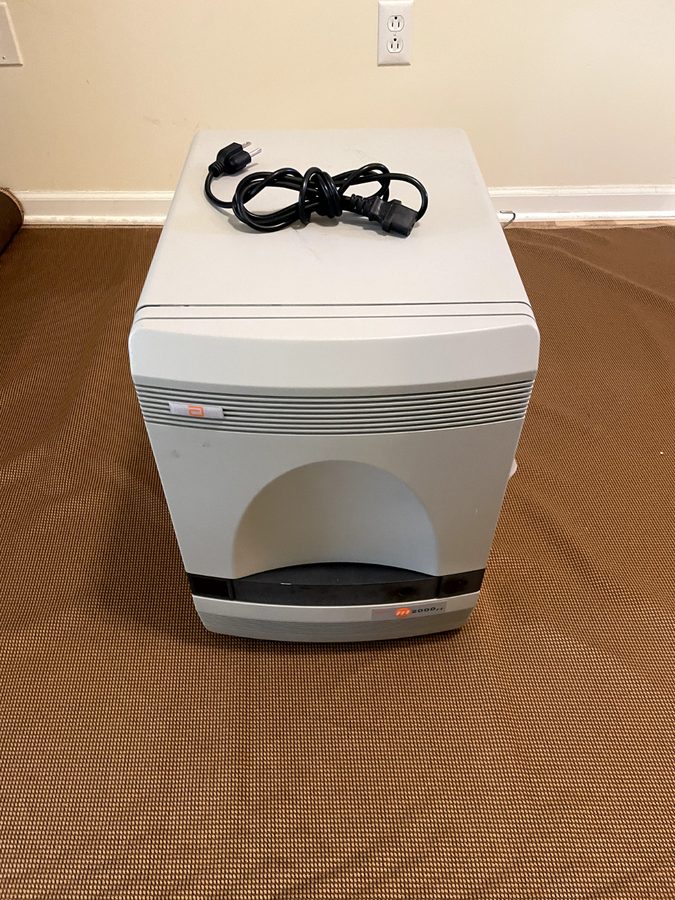 Амплификатор Abbott M2000-RT Molecular Analyzer Real-Time PCR System Applied Bio