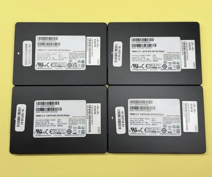SSD-накопитель MZ-7LH3T80 Samsung PM883 Series 3.84TB 2.5" SATA 6Gb/s SSD MZ7LH3