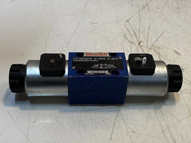 Электромагнитный клапан Rexroth R900567497 Hydraulic Double Solenoid Directional