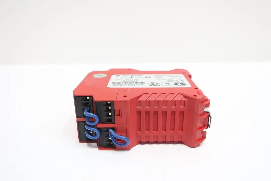 Реле безопасности Allen Bradley Guardmaster 440R-M23145 MSR138DP Series A 115VAC