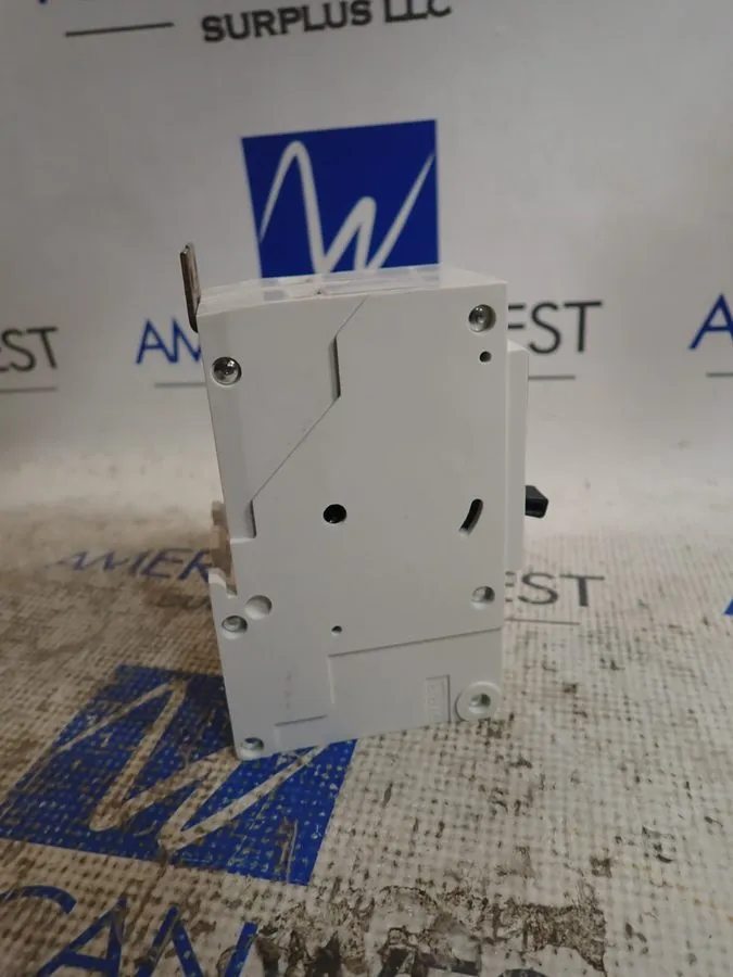 Автоматический выключатель Siemens NGB2B020 2 pole 20 amp 25kA @ 480v Bolt on Ci