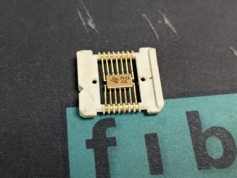 Микросхема 79-C1-C11 Texas Instruments Rare IC Gold Leads — фото лота 1