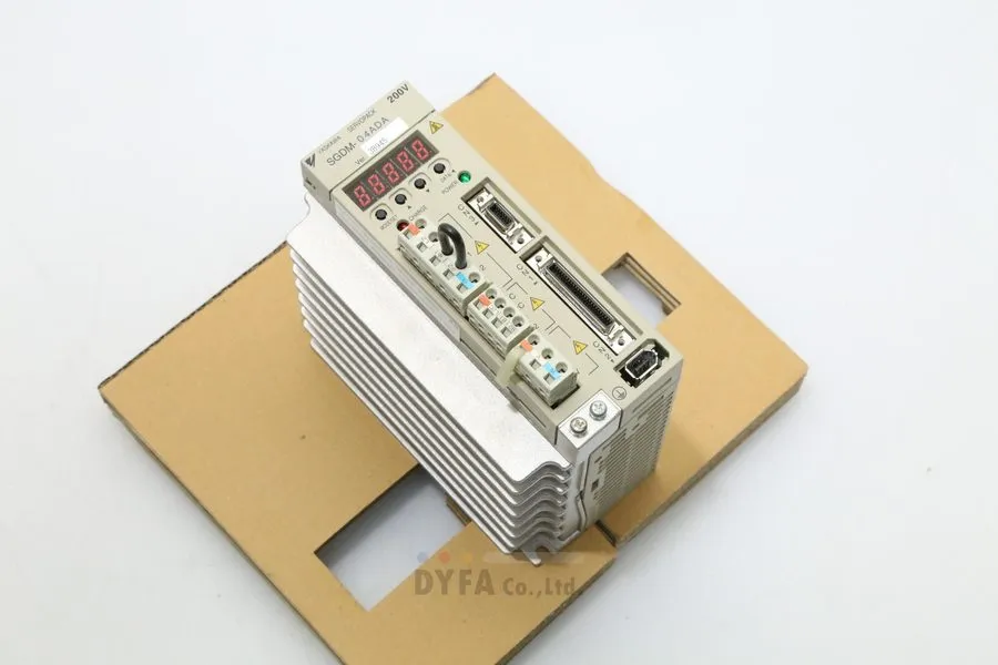 Сервопривод YASKAWA discontinued NNB SGDM-04ADA ServoPack 400W DRV-I-4368=9S16