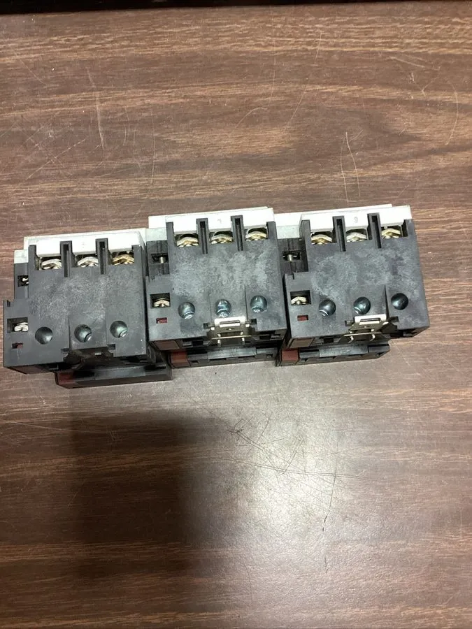 Автоматический выключатель Siemens 3VU1300-1MF00 690 V 0.6-1.0 A Circuit Breaker
