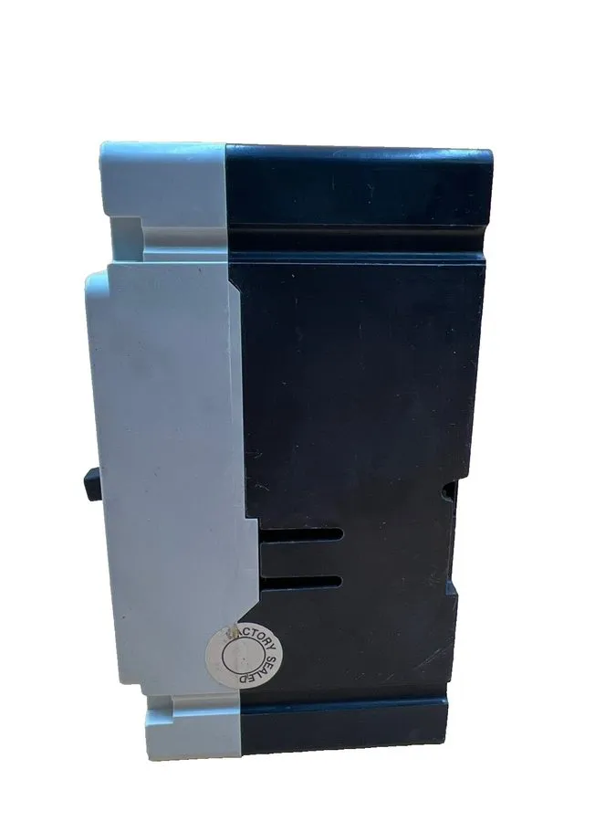 Автоматический выключатель EATON CUTLER HAMMER EHD3015 15A 3-POLE 480V F-FRAME C