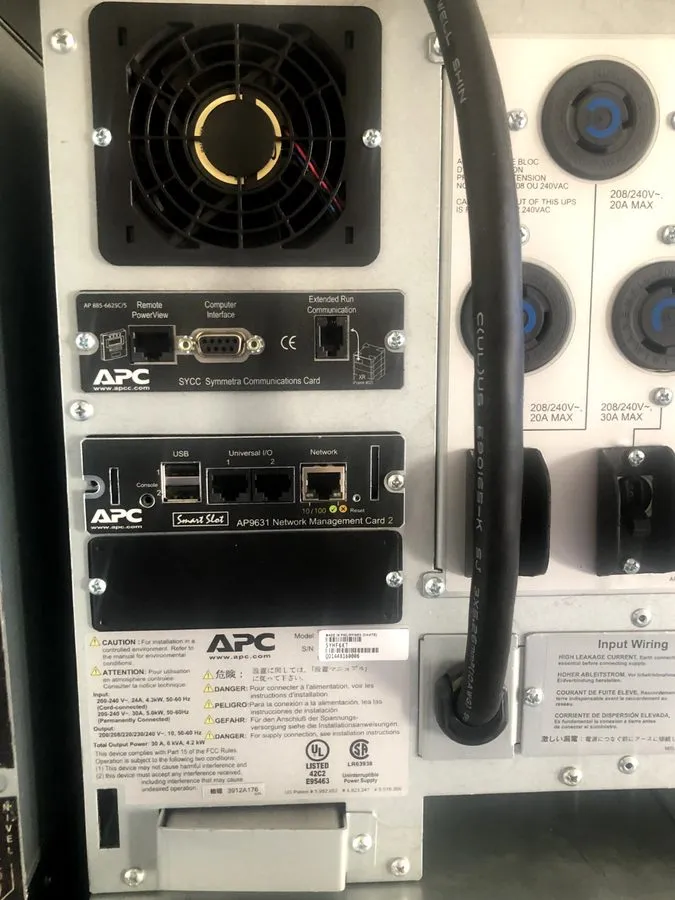 ИБП APC Symmetra RM 6000va UPS 6kva 240V SYHF6KT 7x SYRMXR4 Power Array XR (No B