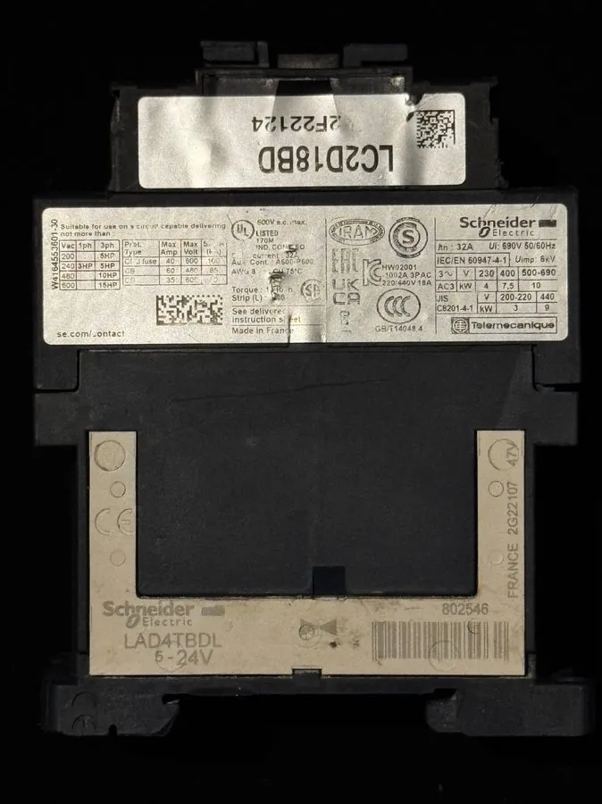 Контактор Schneider Electric LC2D18BD TeSys Contactor 24VDC LAD4TBDL 6-24V — фото лота 1