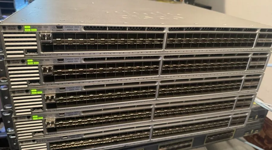 Коммутатор Cisco WS-C3850-48XS-F-E V02 Catalyst 3850 48 Port 10G Fiber Switch