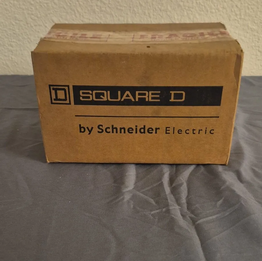Автоматический выключатель Square D FAL34015 Circuit Breaker, 15A, 480V AC, 250V