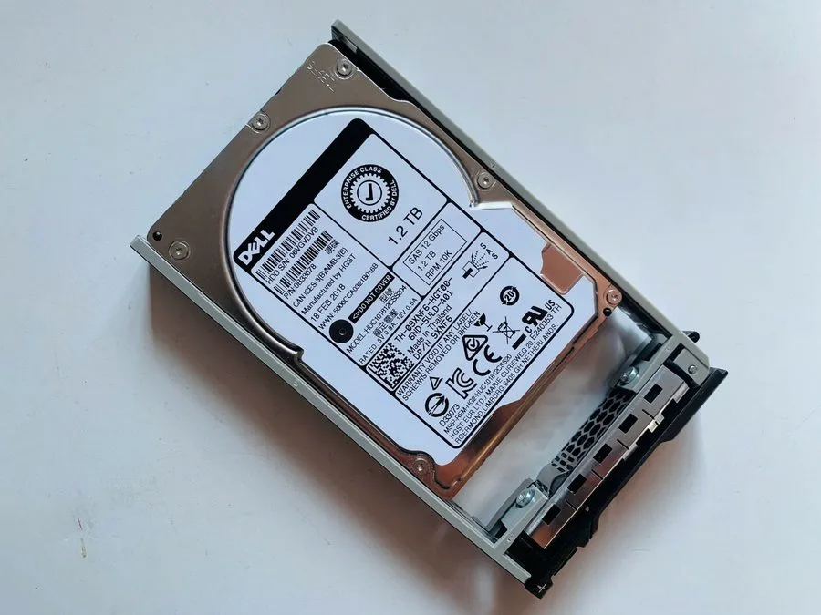 Жёсткий диск DELL 9XNF6 09XNF6 1.2TB 12G 10K SFF 2.5" SAS HDD HARD DRIVE