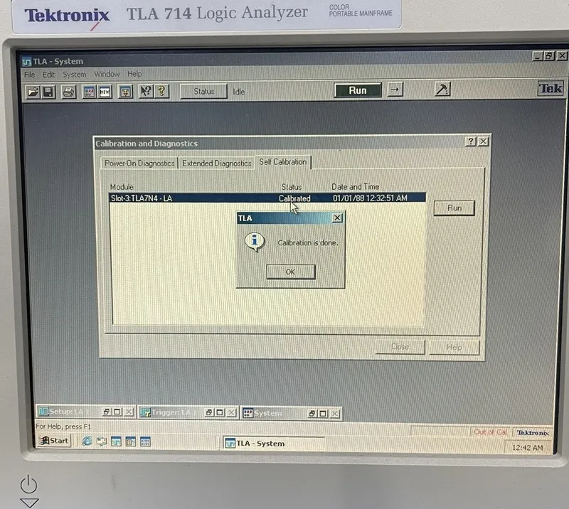 Логический анализатор Tektronix TLA714 Logic Analyzer Color Portable Mainframe