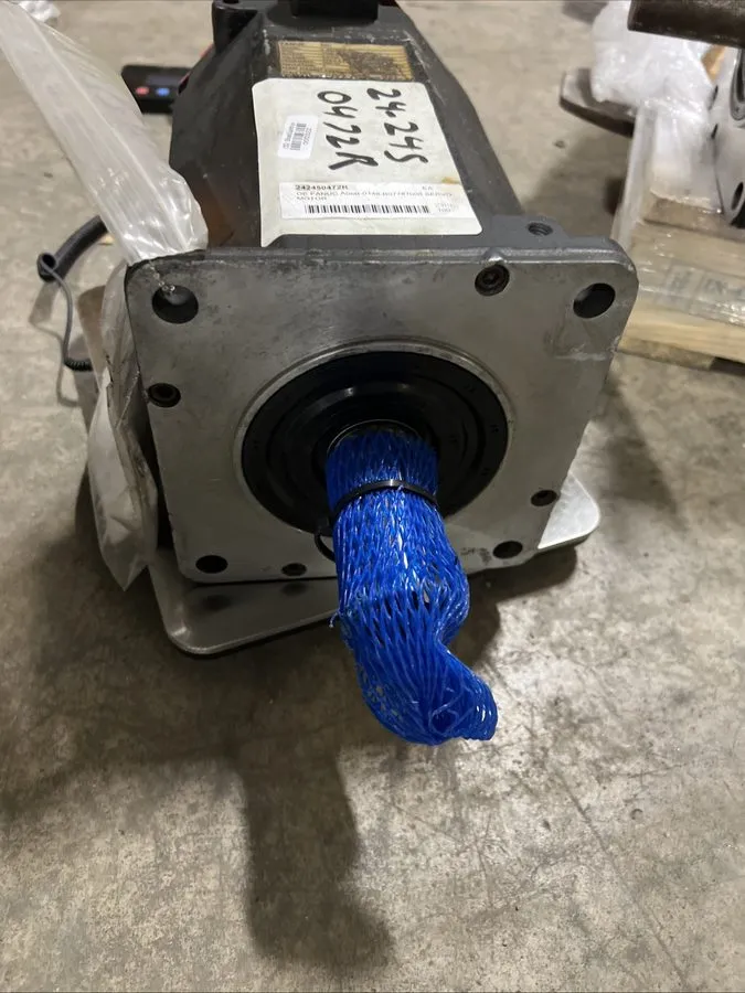 Серводвигатель FANUC / A06B-0148-B077 A860-0365-T101 / AC SERVO MOTOR