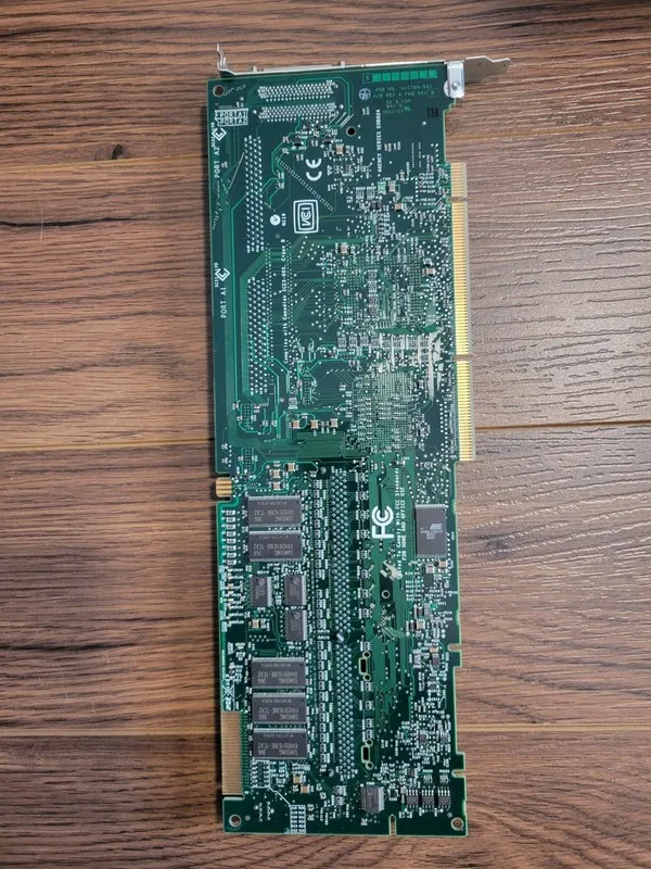 Контроллер HP Invent 309520-001 Smart Array 6400 RAID Controller with battery