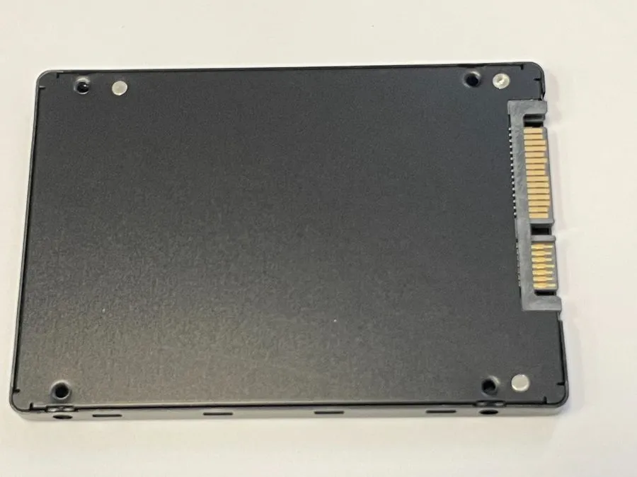 SSD-накопитель Micron MTFDDAK512TBN 2.5 inch SATA SSD 512GB Japan