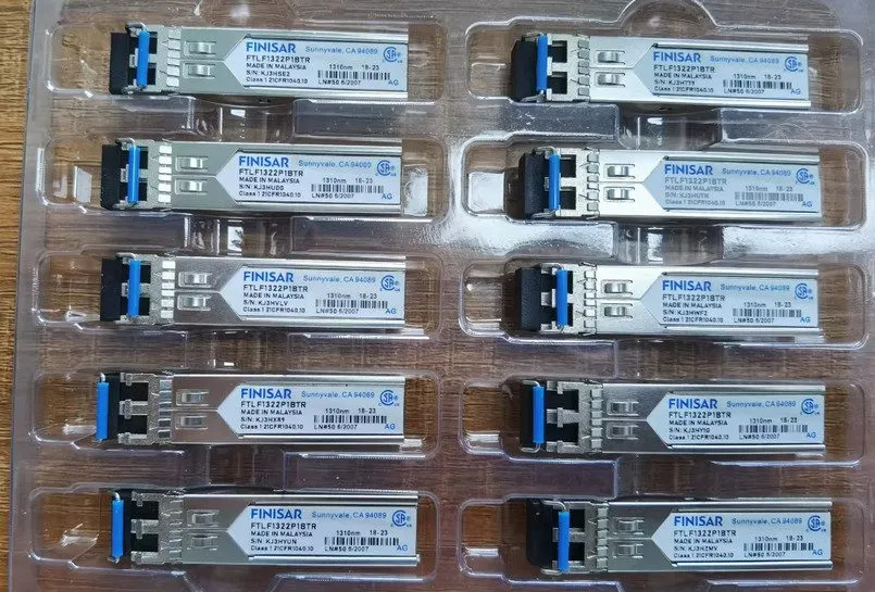 Трансивер Finisar FTLF1322P1BTR 622M 1310nm 15km Single-Mode SFP Transceiver