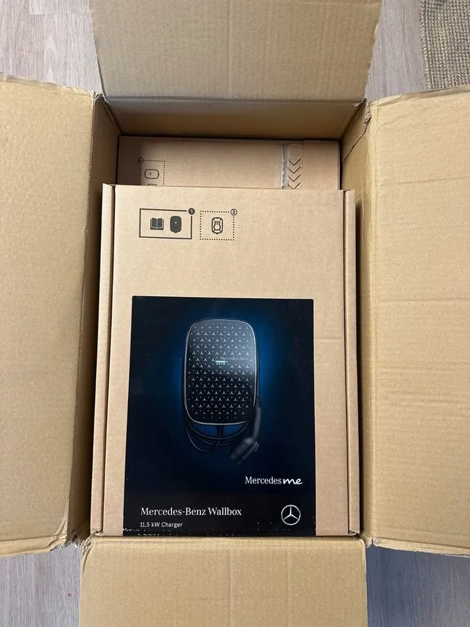 Аккумулятор Mercedes-Benz Wallbox Level 2 EV Charger 48A 11.5kW J1772 A000906341