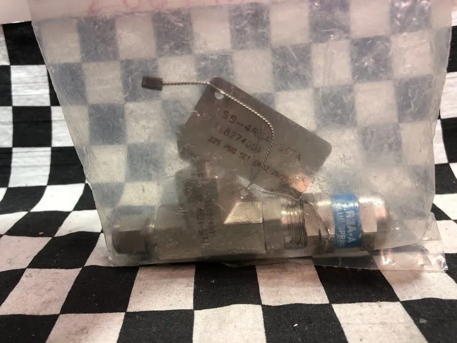Клапан Proportional Swagelok relief valve SS-4R3A-SETA, factory preset to 225psi