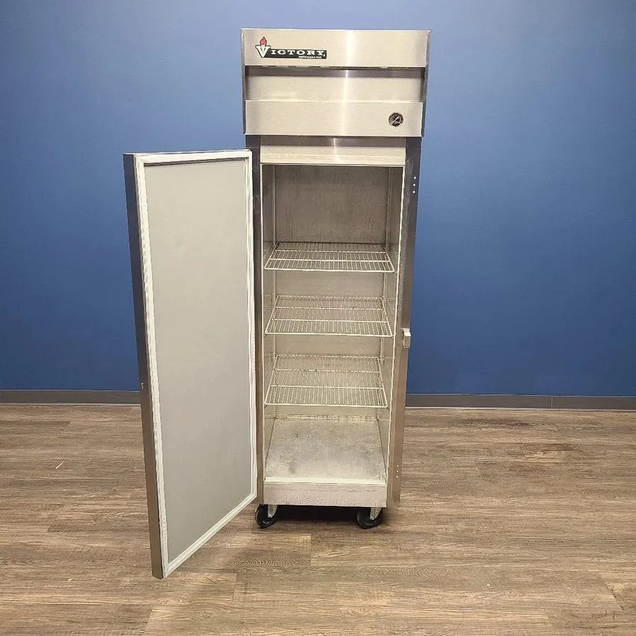 Холодильный шкаф Victory VR-1 26" One Door Reach-In Refrigerator — фото лота 2