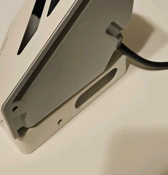 Камера Bosch NCN-90022-F1 1.5MP PoE Day and Night Flexi Dome Corner Network Came — фото лота 2