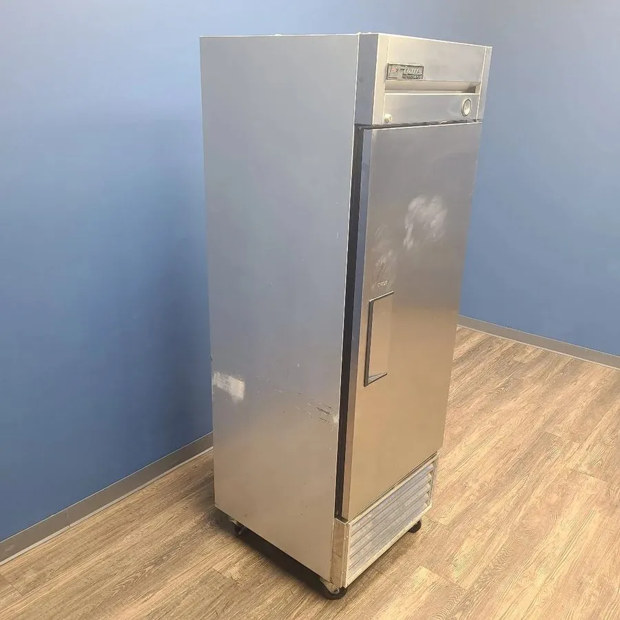Холодильный шкаф True Mfg. T-23 Reach-In Refrigerator 1083714 — фото лота 2
