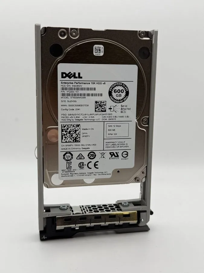 Жёсткий диск Dell R95FV 0R95FV 600GB 10K 12Gb/s 2.5" SAS HDD Hard Drive ST600MM0