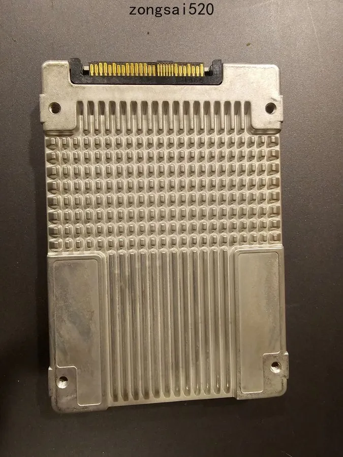 SSD-накопитель Intel SSD DC P4510 1TB NVMe U.2 2.5in PCIe 3.1 x4 Enterprise SSD