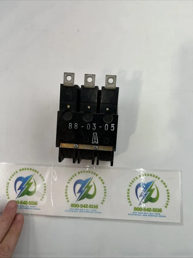 Автоматический выключатель Siemens BQCH3B060 Bolt-On Circuit Breaker 3 Pole 60 A — фото лота 2