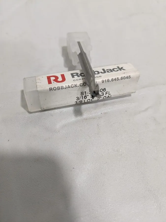 Режущий инструмент ROBBJACK Square End Mill: 3/16" Dia 3fl solid carbide S1-301- — фото лота 1