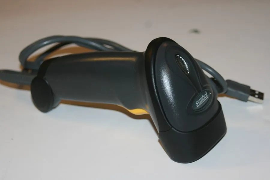 Сканер штрих-кода MOTOROLA SYMBOL LS2208-SR20007R LASER BARCODE SCANNER ONLY