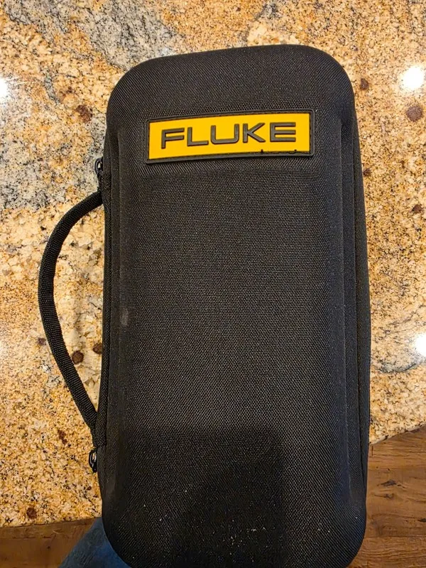 Мультиметр Fluke 1577 Insulation Tester / Multimeter