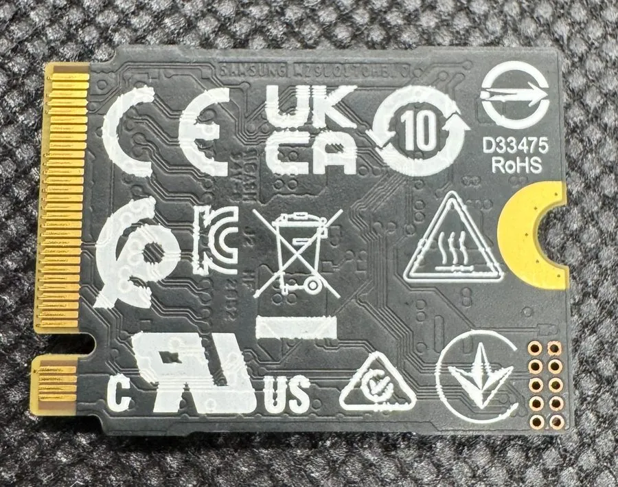 SSD-накопитель Samsung PM991a 256GB NVMe PCIe Gen3x4 M.2 2230 SSD MZ9LQ256HBJD-0