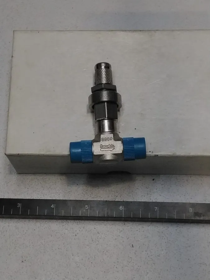 Расходомер Swagelok equivalent to SS-4MG2 SS Medium Flow Metering Valve — фото лота 1