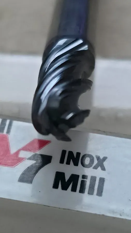 Режущий инструмент V7 INOX 4 Flute Carbide Ballnose Endmill 6x6x13x57 EMB74060