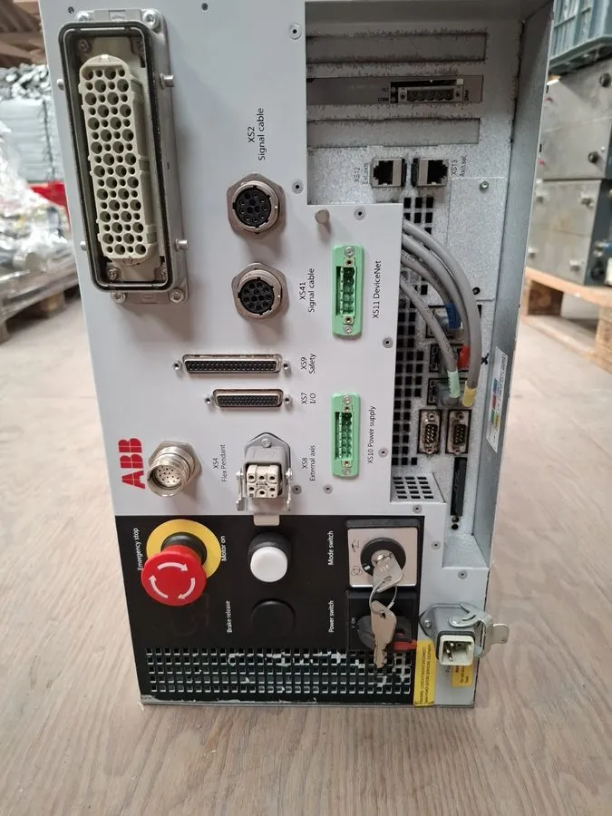 Робот ABB IRB 2600 M2004 Robot w/ IRC5 Controls, Missing Cable Set