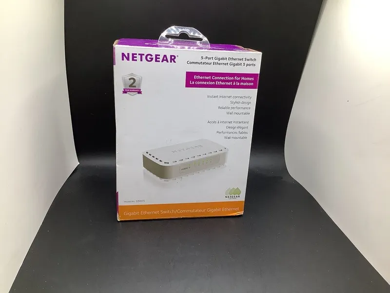 Коммутатор NETGEAR 5-Port Gigabit Ethernet Switch (GS605NA) -fast
