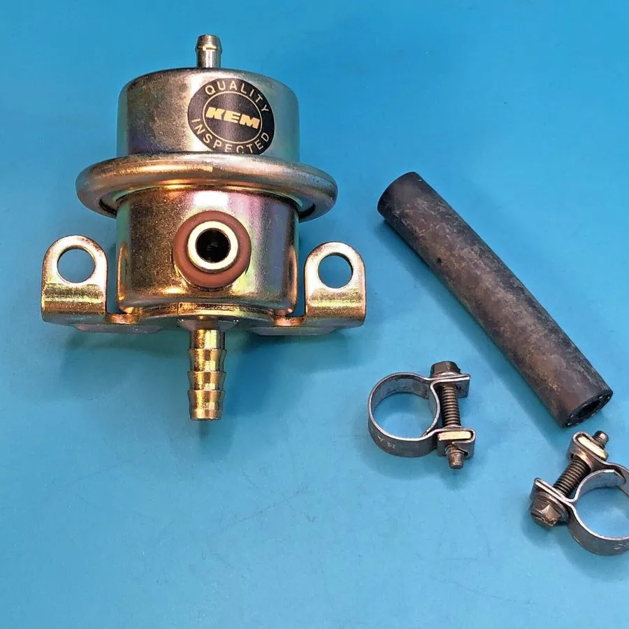 Трубопроводная арматура Standard Ignition Fuel Injection Pressure Regulator PR17 — фото лота 2