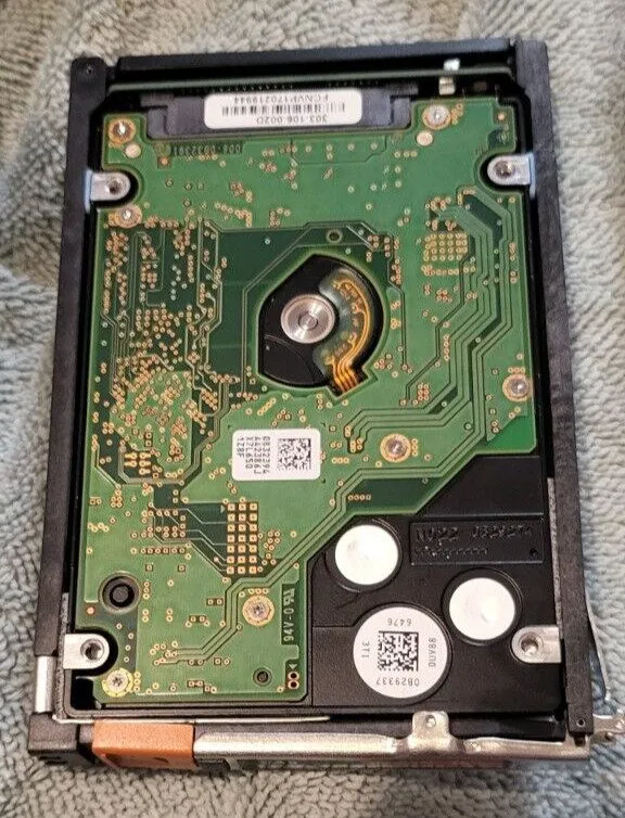 Сервер H.G.S.T 900GB 10K SAS 2.5 12Gb/s HUC101890CSS200 Server Hard Drive — фото лота 2