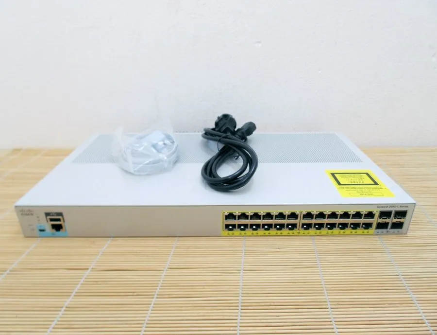 Коммутатор Cisco WS-C2960L-24PQ-LL Switch — фото лота 1