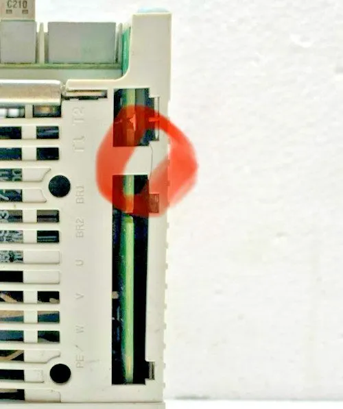 Частотный преобразователь LENZE E82EV751_4C VariableFrequency Drive 8200Vector 0