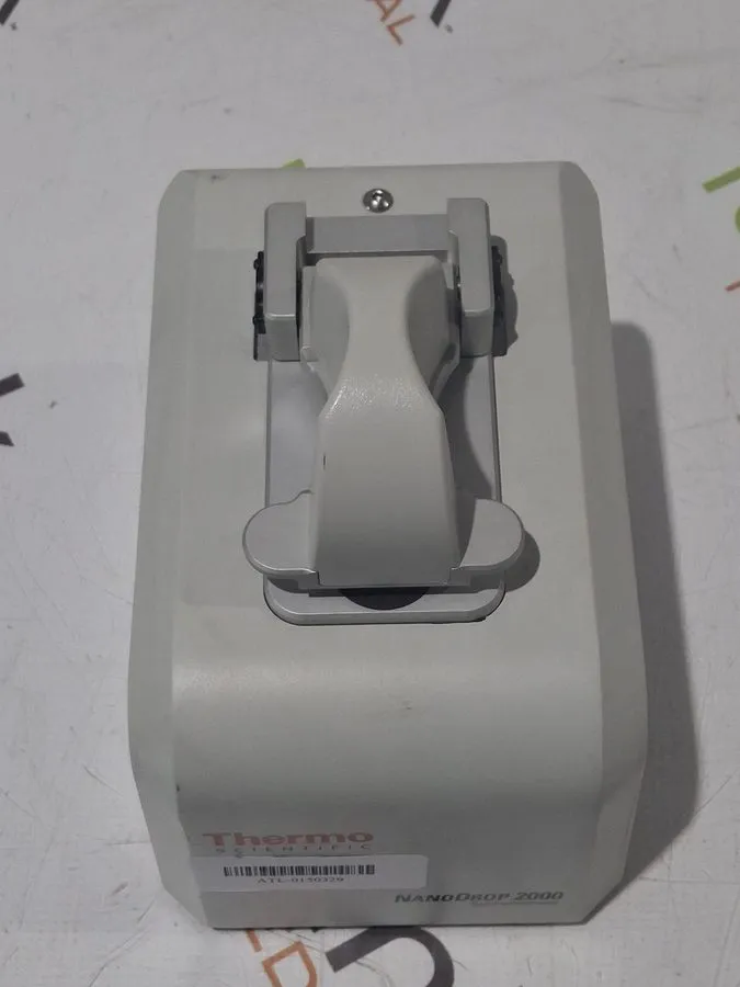 Спектрофотометр Thermo Fisher NanoDrop 2000 Ultra Micro Spectrophotometer