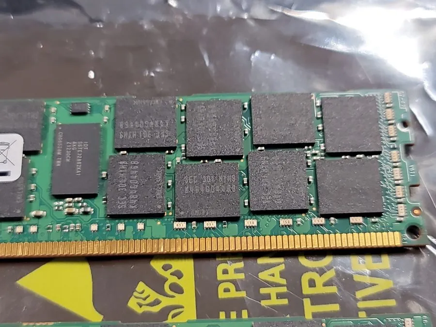 Модуль памяти SAMSUNG M393B2G70BH0-YH9Q8 16GB 2RX4 PC3L SERVER RAM LOT OF TWO MO — фото лота 3