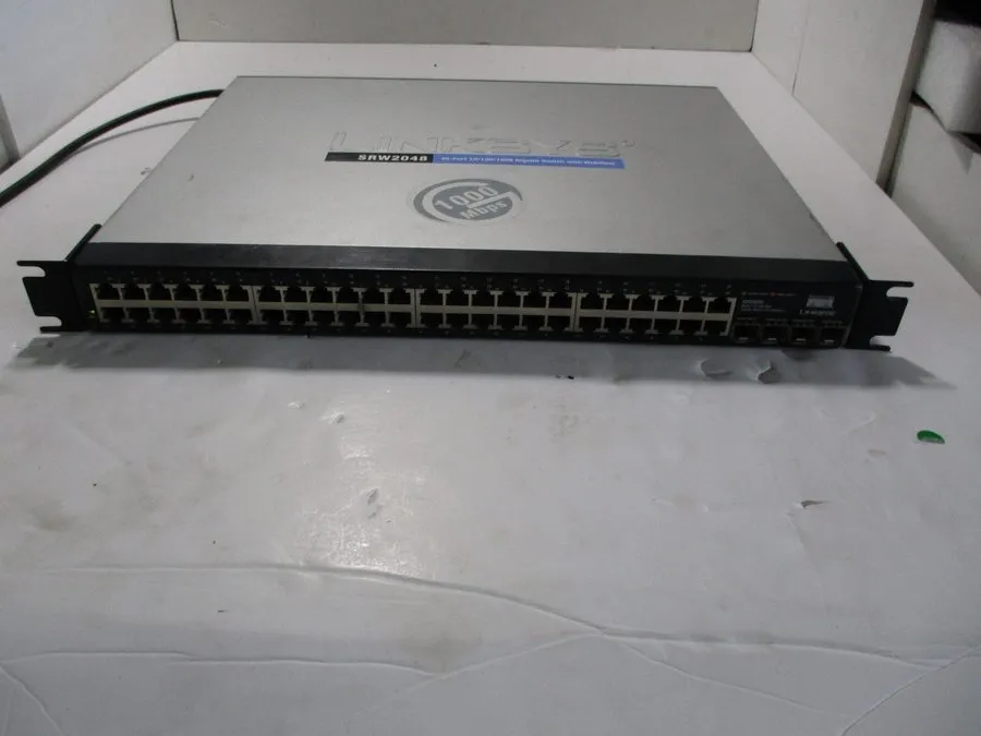 Коммутатор Cisco SRW2048 Gigabit Small Business Managed Switch 48 Ports Rackmoun