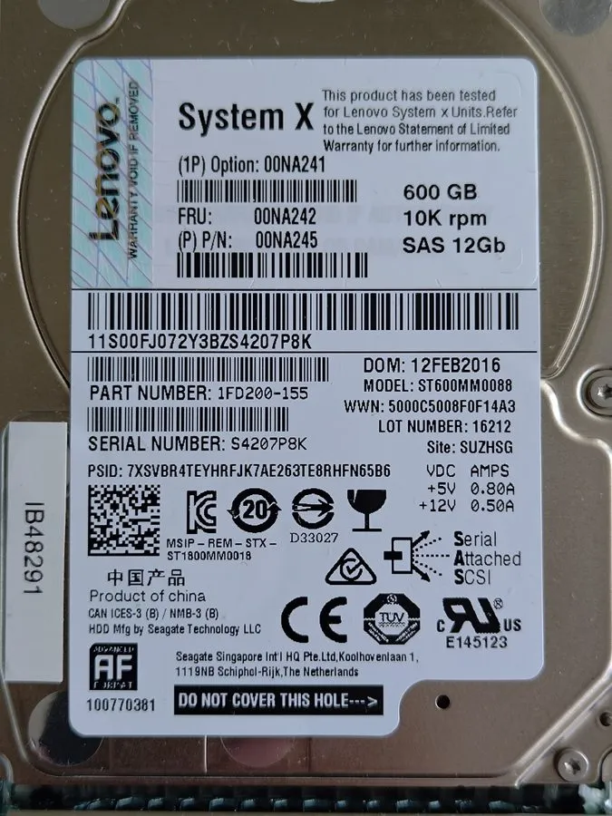 Жёсткий диск Lenovo 600GB 10K 12Gbps SAS 2.5" HDD 00NA241 00NA242 00NA245