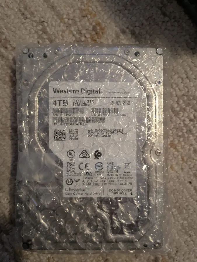 Жёсткий диск Western Digital Ultrastar DC HC310 4TB 3.5in SATA 6Gb/s 7200RPM 256 — фото лота 1