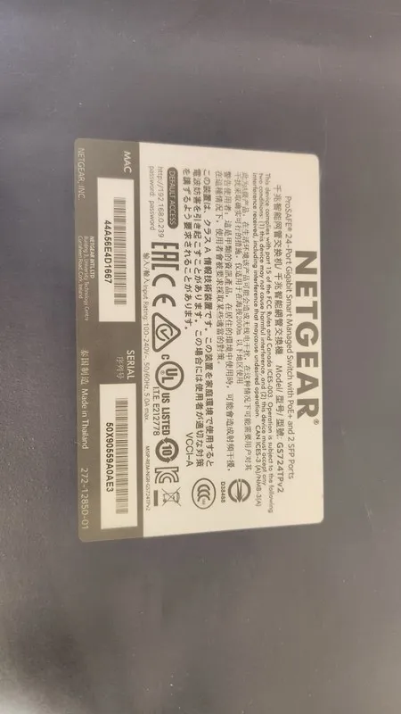 Коммутатор NETGEAR GS724TPv2 ProSAFE 24-port PoE+ Smart Managed Switch AND 2 SFP