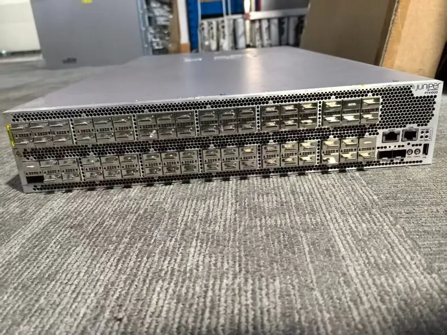 Маршрутизатор Juniper PTX1000-72Q/high-performance packet transport router desig