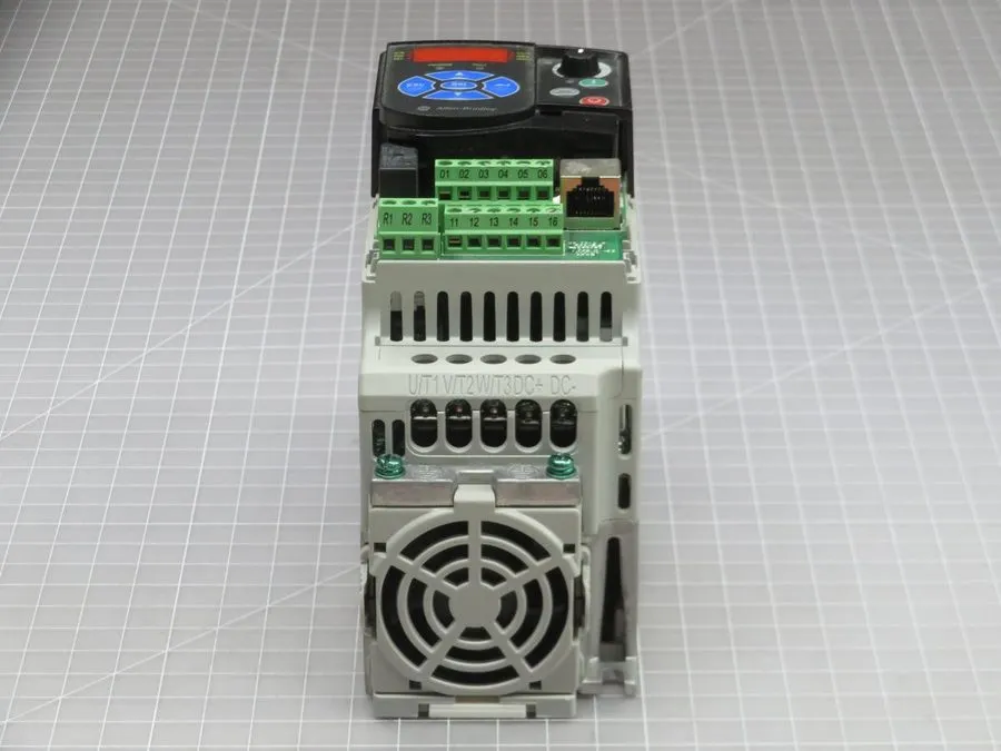 Частотный преобразователь Allen Bradley 22F-A4P2N103 PowerFlex 4M AC Drive 0.75